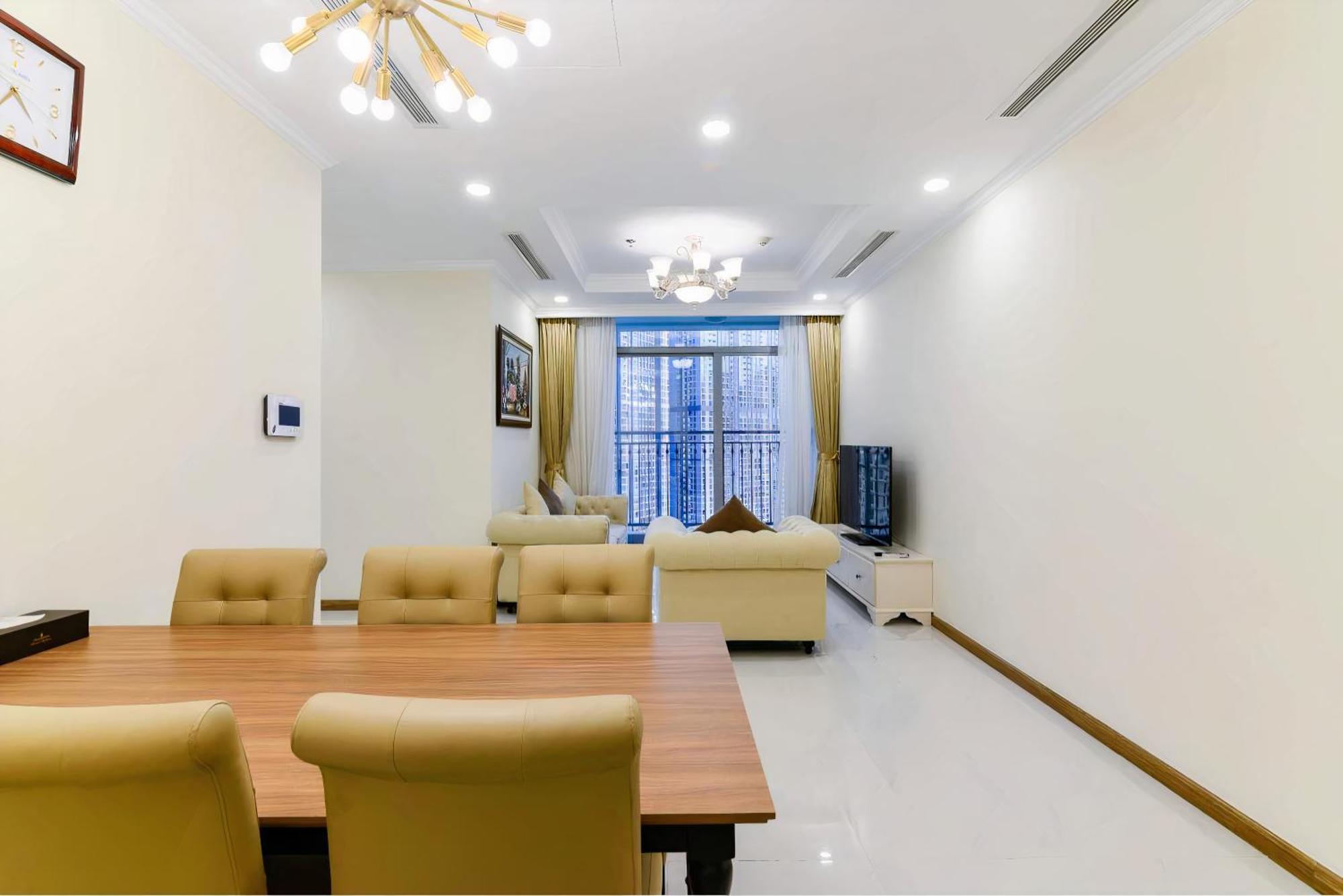 Vinhomes Apartments Serviced Ho Chi Minh City Exterior photo